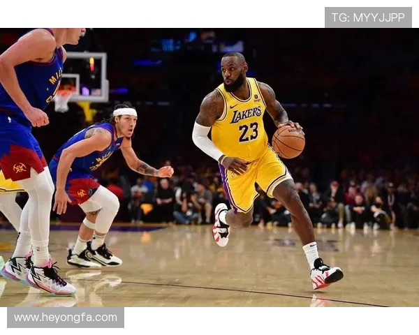 湖人与勇士激战正酣，西部强队对决谁能笑到最后